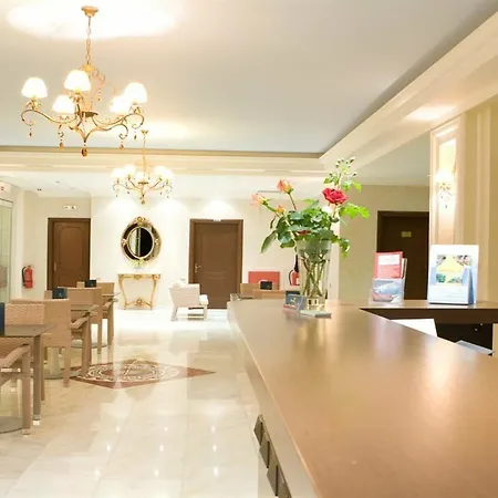 Hotel Royal Nidri &